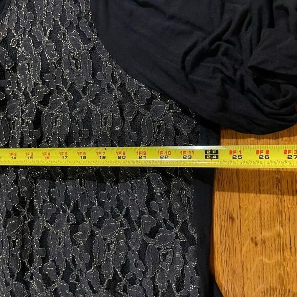 Maurices Woman’s Black and Silver Top Size 4X NWOT - Picture 10 of 11